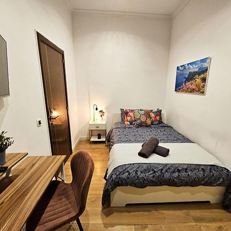 By La Rambla Rooms Barcelona Zewnętrze zdjęcie